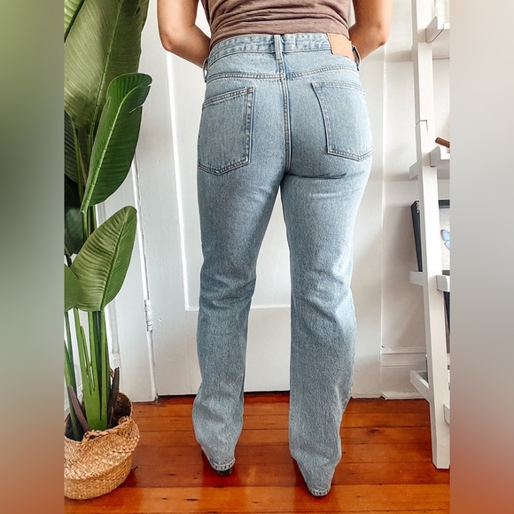 ZARA // light wash mid rise jeans straight leg - Picture 3 of 4